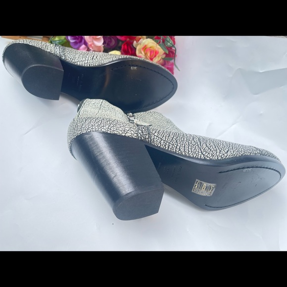 Rag and Bone Margot Textured Iron Leather Boot In Italy - Picture 4 of 11